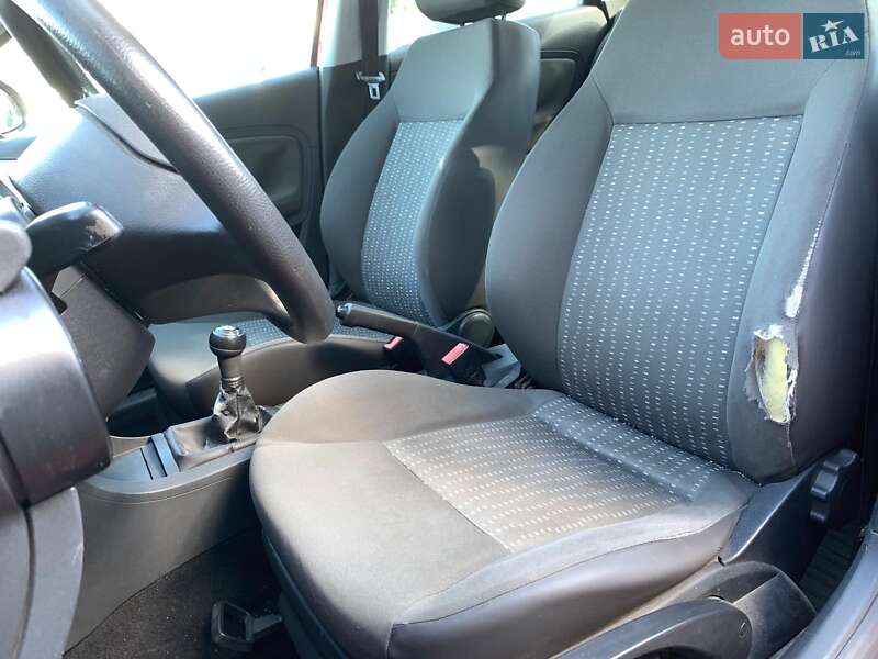 Седан SEAT Cordoba 2005 в Виннице