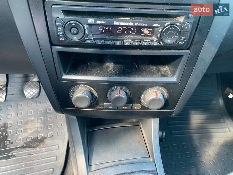 Седан SEAT Cordoba 2005 в Виннице