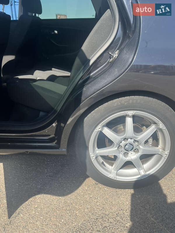 Седан SEAT Cordoba 2008 в Одесі