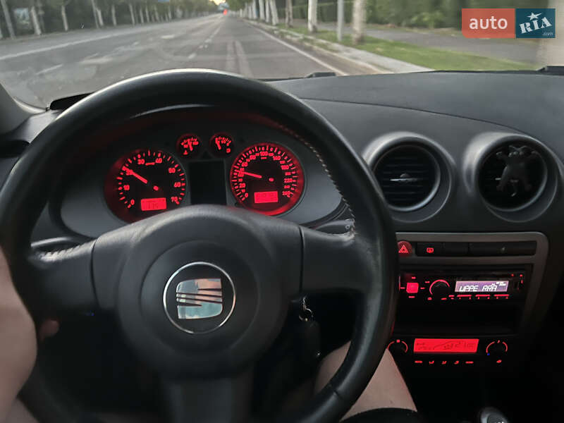 Седан SEAT Cordoba 2008 в Одесі