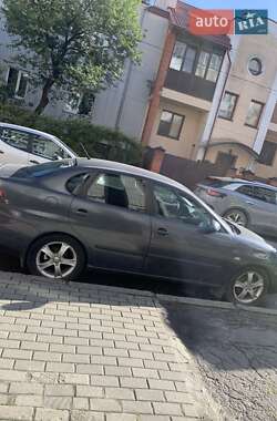 Седан SEAT Cordoba 2007 в Львові