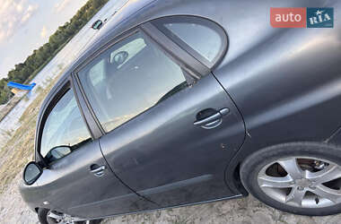 Седан SEAT Cordoba 2007 в 