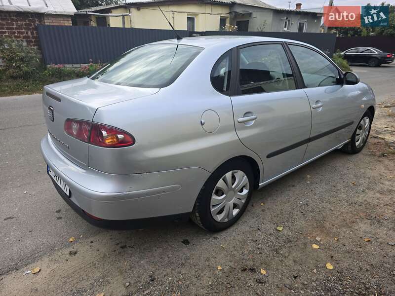 Седан SEAT Cordoba 2008 в Полтаве