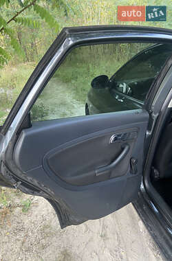 Седан SEAT Cordoba 2008 в 
