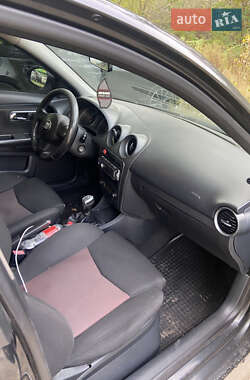 Седан SEAT Cordoba 2008 в 