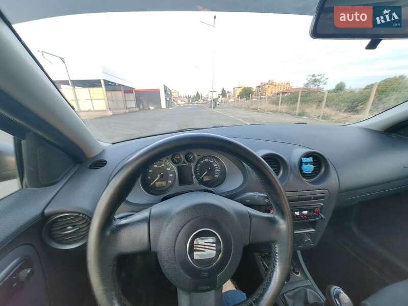 Седан SEAT Cordoba 2007 в Киеве