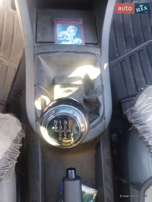 Седан SEAT Cordoba 2004 в Дрогобыче