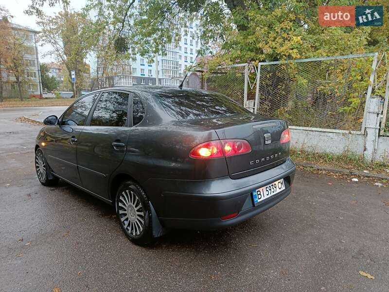 Седан SEAT Cordoba 2009 в Полтаве