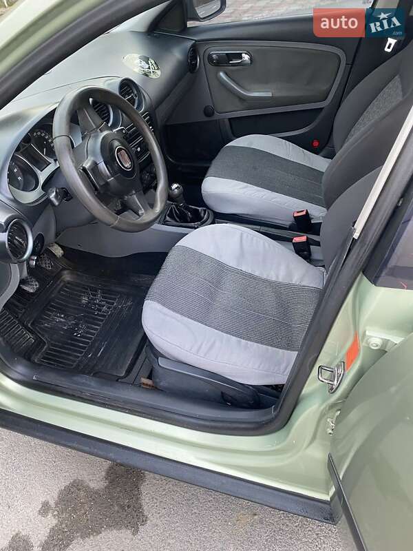 Седан SEAT Cordoba 2006 в Гусятине фото 6 Седан SEAT Cordoba 2006 в Гусятине