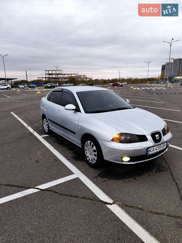 SEAT Cordoba 2005 SEAT Cordoba 2005