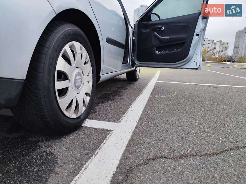 Седан SEAT Cordoba 2005 в Киеве фото 6 Седан SEAT Cordoba 2005 в Киеве