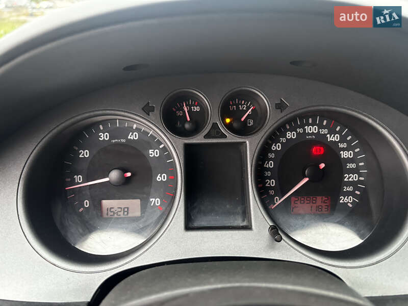 Седан SEAT Cordoba 2009 в Полтаві