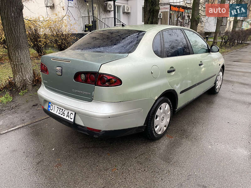 Седан SEAT Cordoba 2005 в Киеве