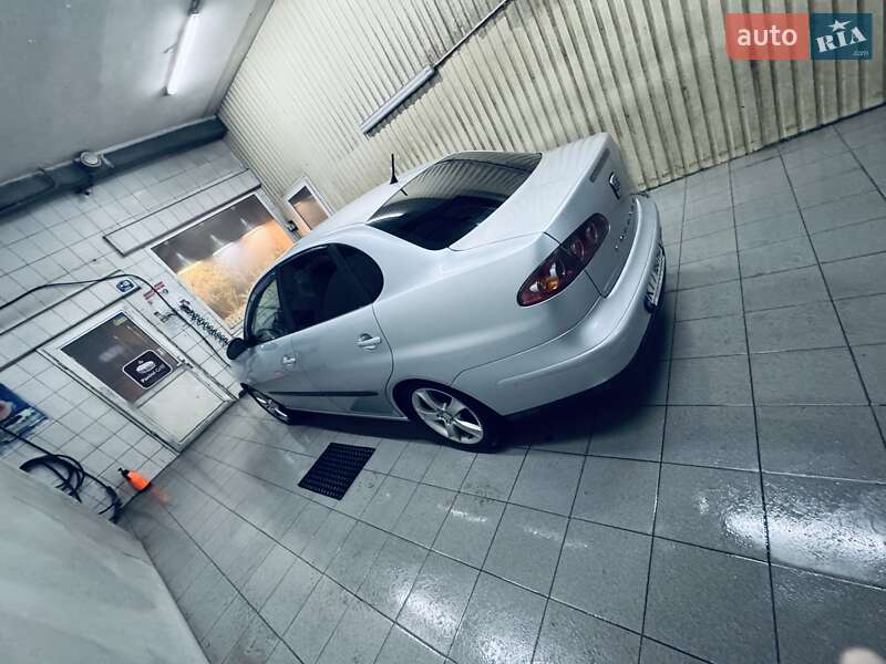 Седан SEAT Cordoba 2008 в Броварах