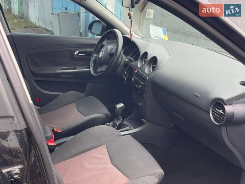 Седан SEAT Cordoba 2007 в Киеве