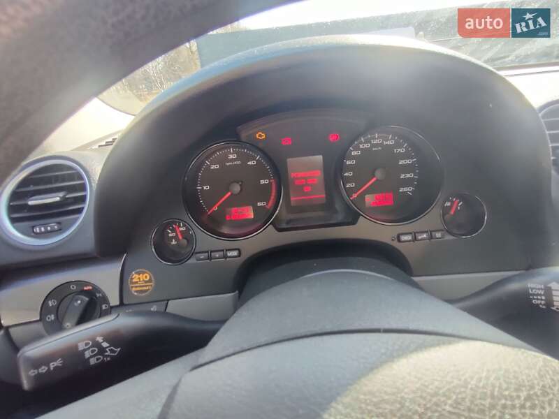 Седан SEAT Exeo 2011 в Умани