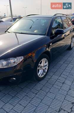 Седан SEAT Exeo 2012 в Львове