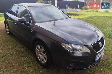 Седан SEAT Exeo 2011 в 
