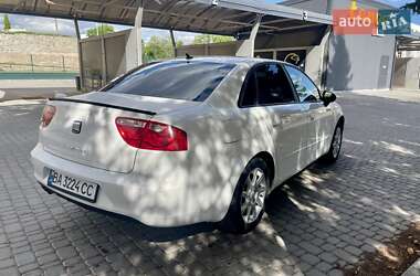 Седан SEAT Exeo 2010 в 