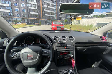 Седан SEAT Exeo 2010 в 
