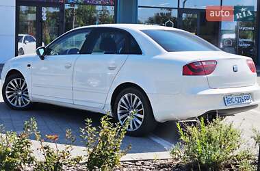 Седан SEAT Exeo 2012 в 
