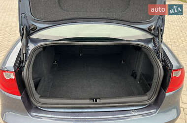 Седан SEAT Exeo 2009 в 