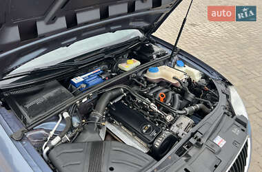 Седан SEAT Exeo 2009 в 