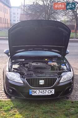 Седан SEAT Exeo 2011 в Луцке