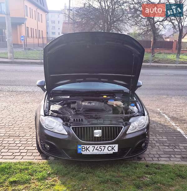 Седан SEAT Exeo 2011 в Луцке