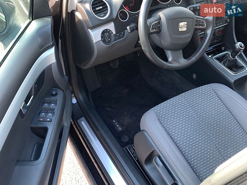Седан SEAT Exeo 2011 в Харкові