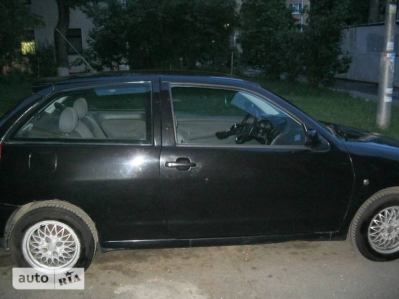 Хэтчбек SEAT Ibiza 2000 в Киеве