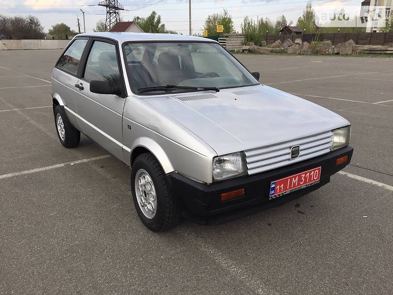 SEAT Ibiza 1990 года
