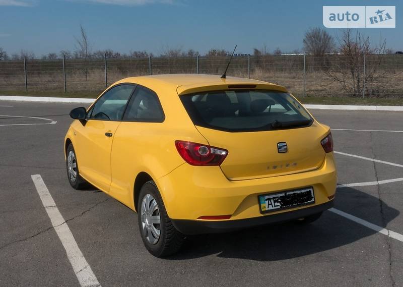 Хетчбек SEAT Ibiza 2011 в Дніпрі