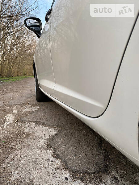 Хетчбек SEAT Ibiza 2011 в Запоріжжі фото 10 Хетчбек SEAT Ibiza 2011 в Запоріжжі