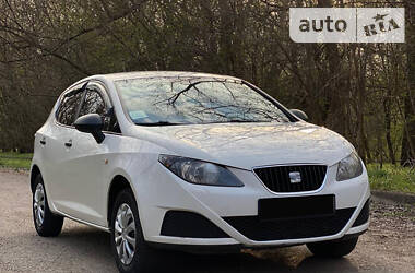 Хетчбек SEAT Ibiza 2011 в 