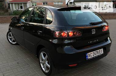 Хетчбек SEAT Ibiza 2006 в 