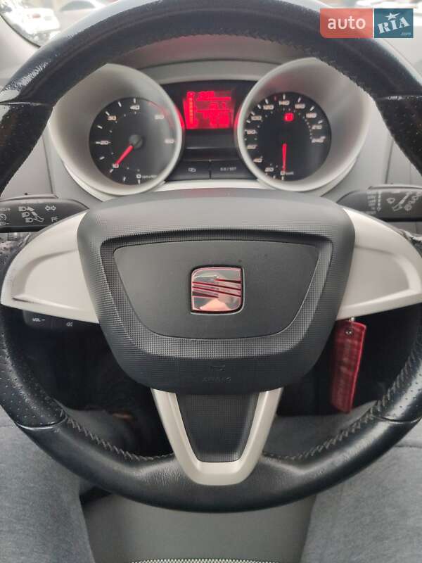 Хэтчбек SEAT Ibiza 2010 в Виннице