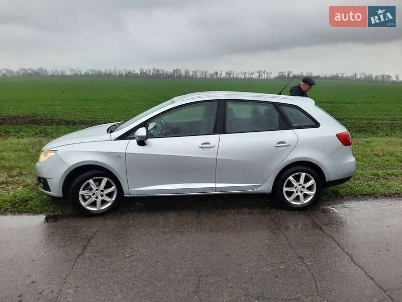 Универсал SEAT Ibiza 2011 в Хороле фото 3 Универсал SEAT Ibiza 2011 в Хороле
