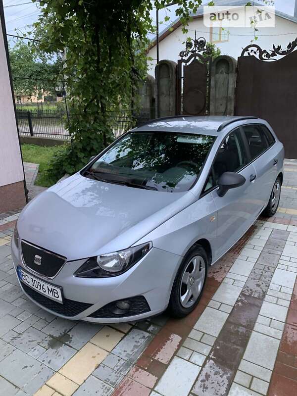 Купе SEAT Ibiza 2010 в Болехові