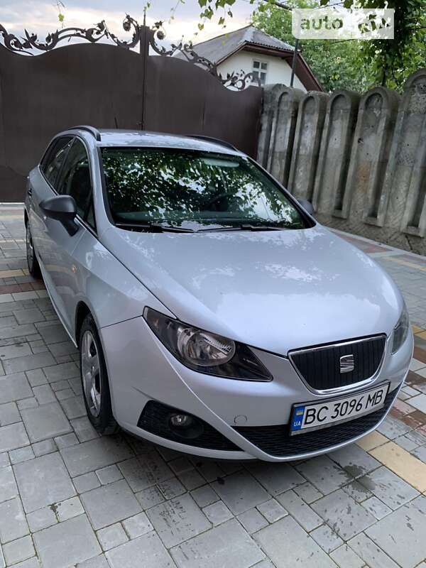 Купе SEAT Ibiza 2010 в Болехові