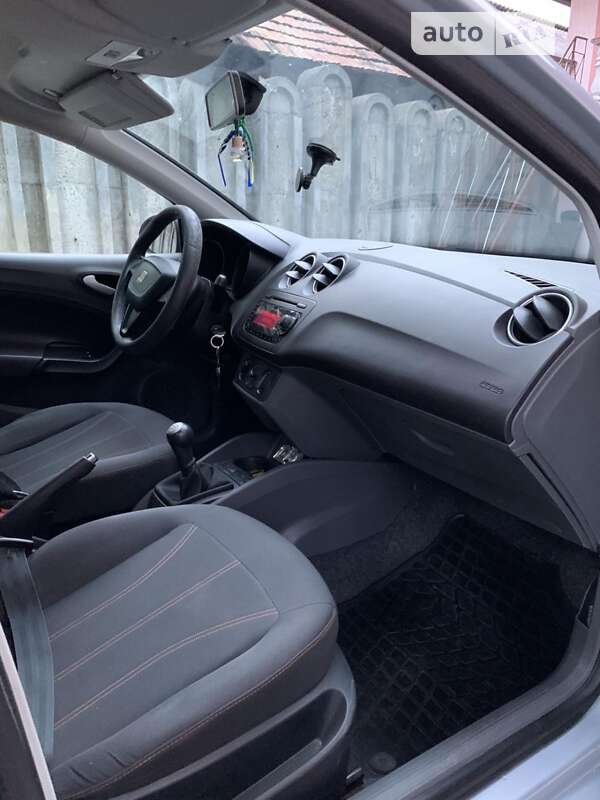 Купе SEAT Ibiza 2010 в Болехові