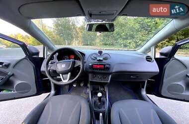 Хэтчбек SEAT Ibiza 2010 в 