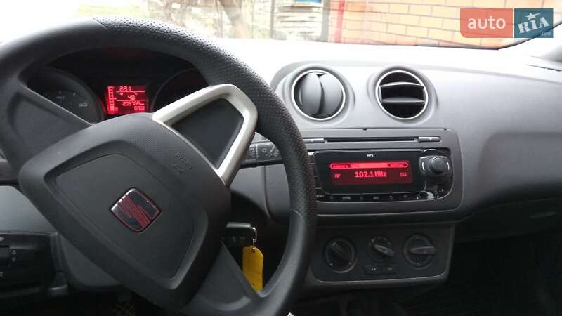 Хэтчбек SEAT Ibiza 2011 в Николаеве