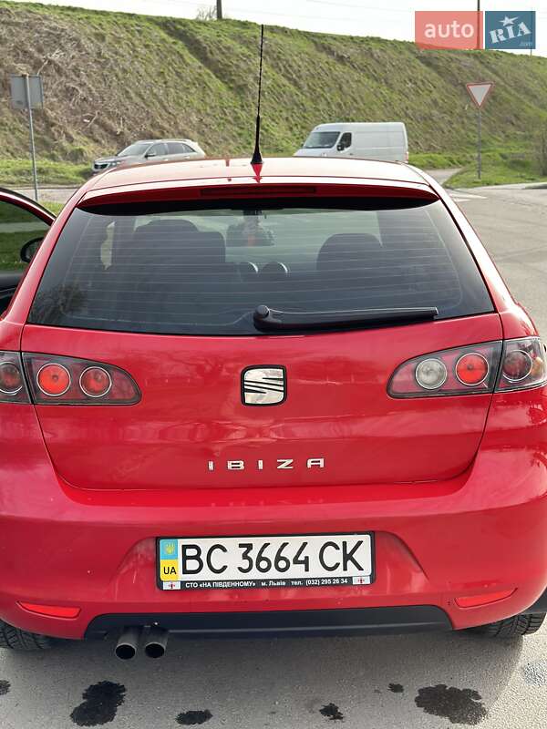 Хетчбек SEAT Ibiza 2006 в Львові