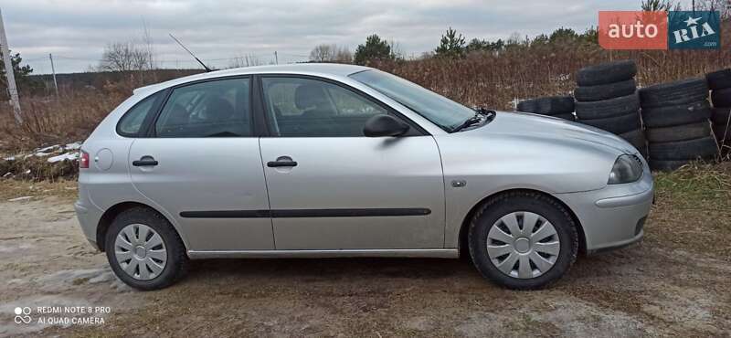 Хетчбек SEAT Ibiza 2003 в Новояворівську