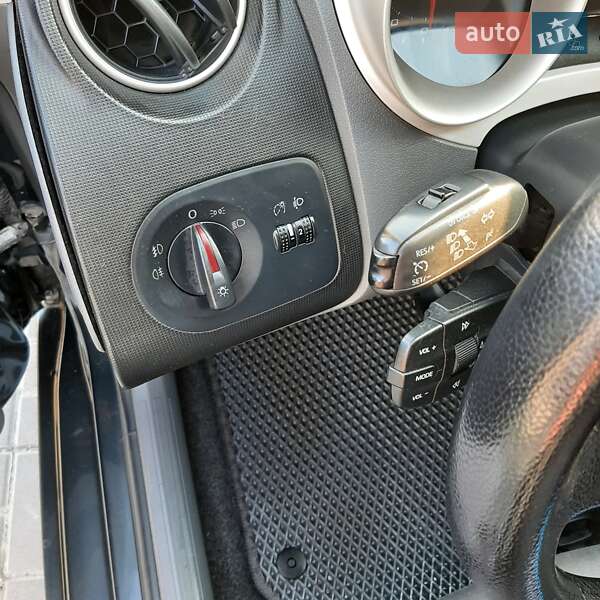 Хетчбек SEAT Ibiza 2011 в Харкові