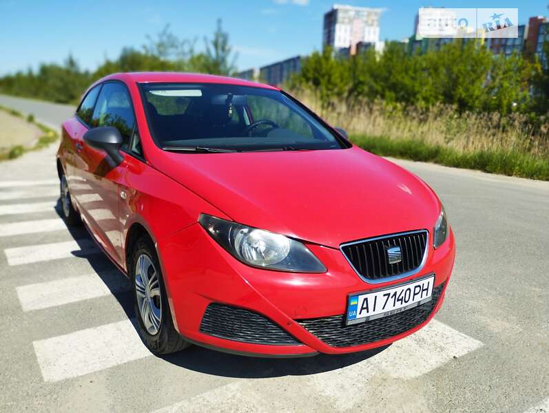 Хэтчбек SEAT Ibiza 2010 в Ирпене