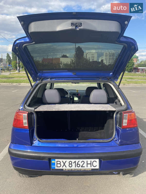 Хетчбек SEAT Ibiza 2001 в Черкасах