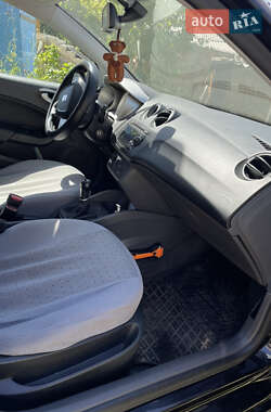 Хэтчбек SEAT Ibiza 2011 в 
