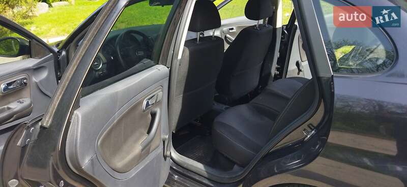 Хэтчбек SEAT Ibiza 2008 в Тальном